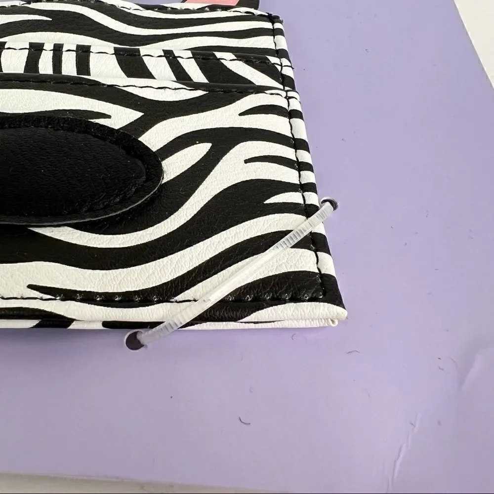 Madden Girl Zebra ID case NWT